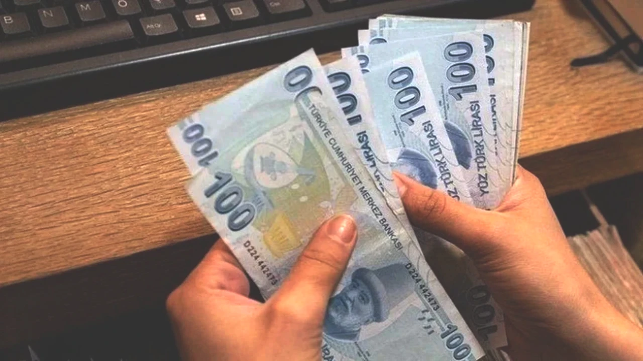 Ekim’de Emekli Promosyonu Güncellendi! En Yüksek Ödemeyi Yapan Banka Hangisi?